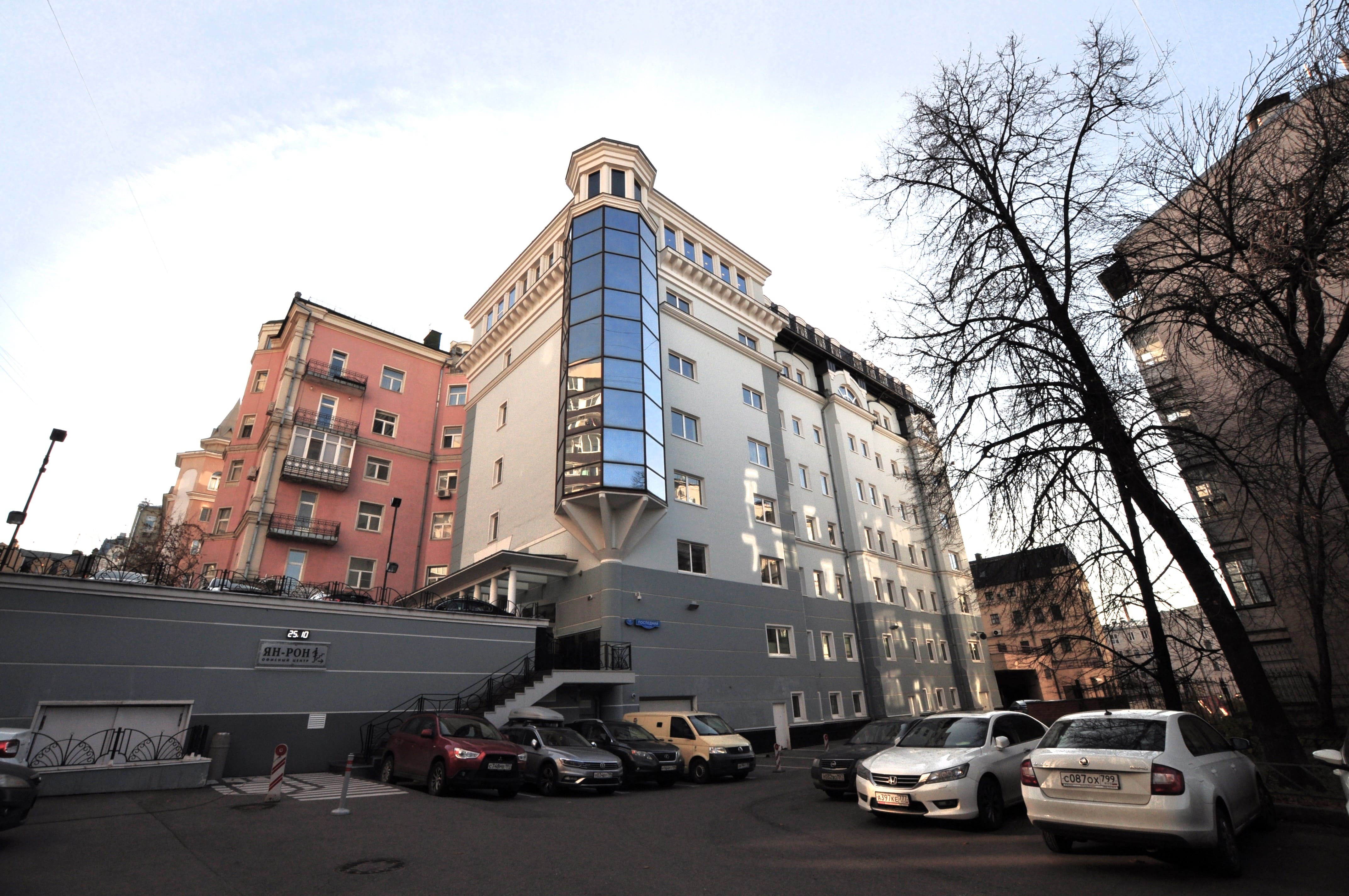 Аренда офиса 2030 кв метров в бц Ян Рон